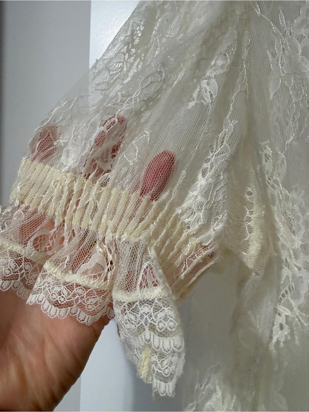 Joie Cream Lace Ruffle-Front Puff Sleeve Blouse - Picture 5 of 8